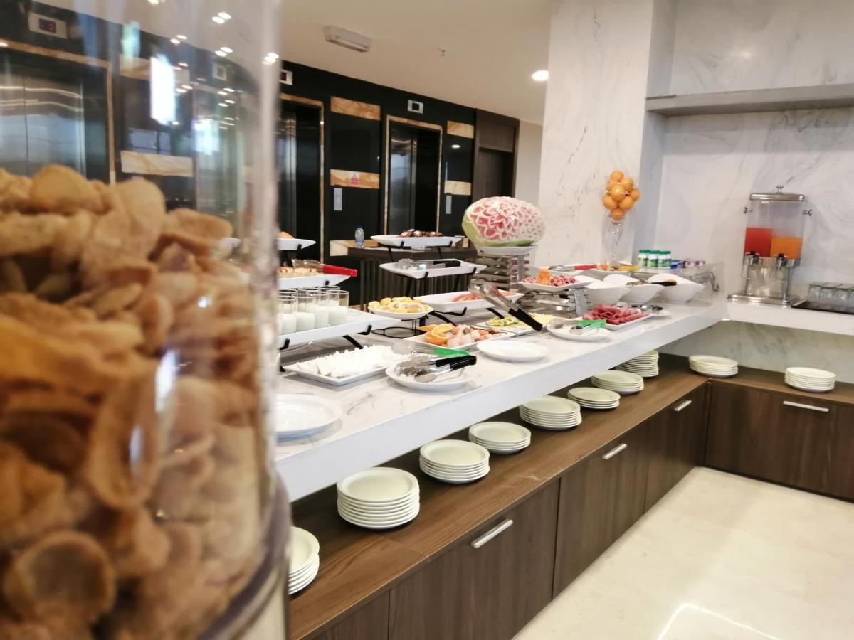 Aquila Aldiafah Hotel Djedda Buitenkant foto
