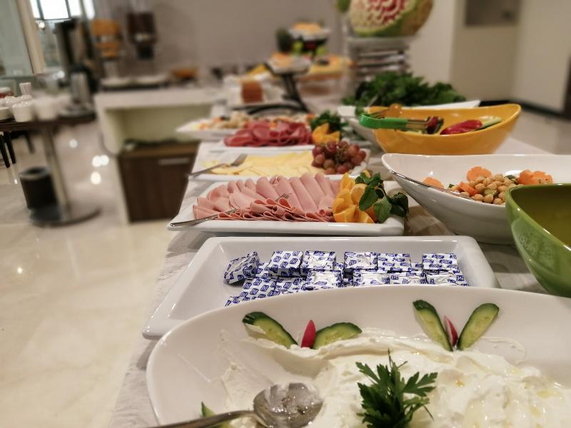 Aquila Aldiafah Hotel Djedda Buitenkant foto