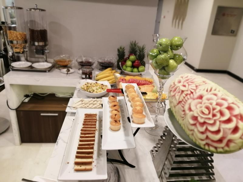 Aquila Aldiafah Hotel Djedda Buitenkant foto